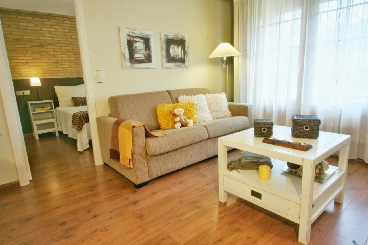 Apartamentos Uncastillo Eksteriør bilde